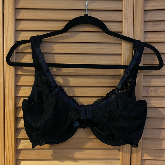 Black Lace Bra - Picture 2 of 4